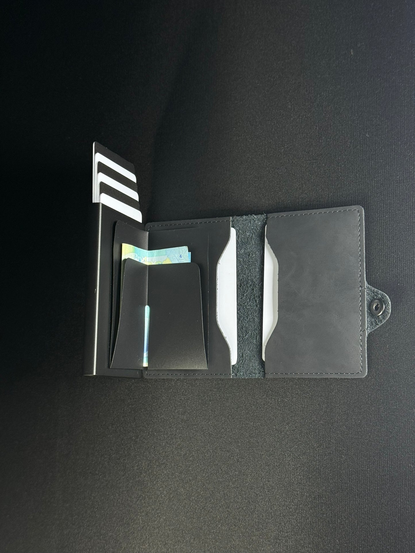 Cardés Smart Wallet Schwarz