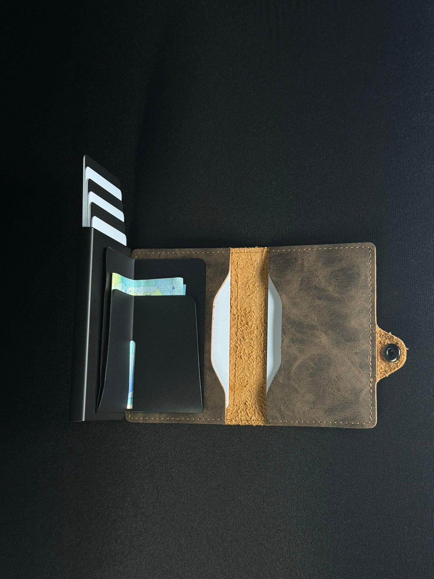 Cardés Smart Wallet Braun